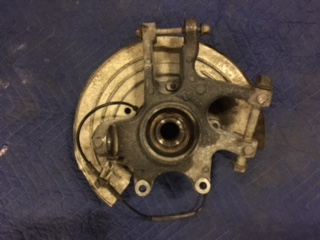 C2P12735 Late RHR Hub carrier with hub and bearing